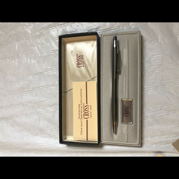Cross chrome ballpoint pen, classic model NIB VTG old stock - Picture 7 of 8